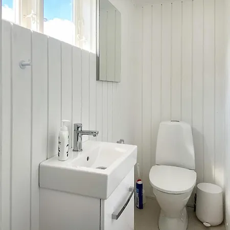 2 Bedroom Stunning In Ferienhaus Børkop